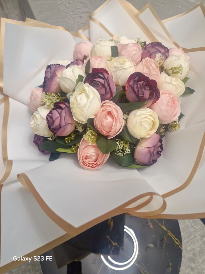 şakayık çiçek buketi 2