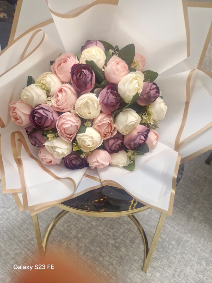 şakayık çiçek buketi 2